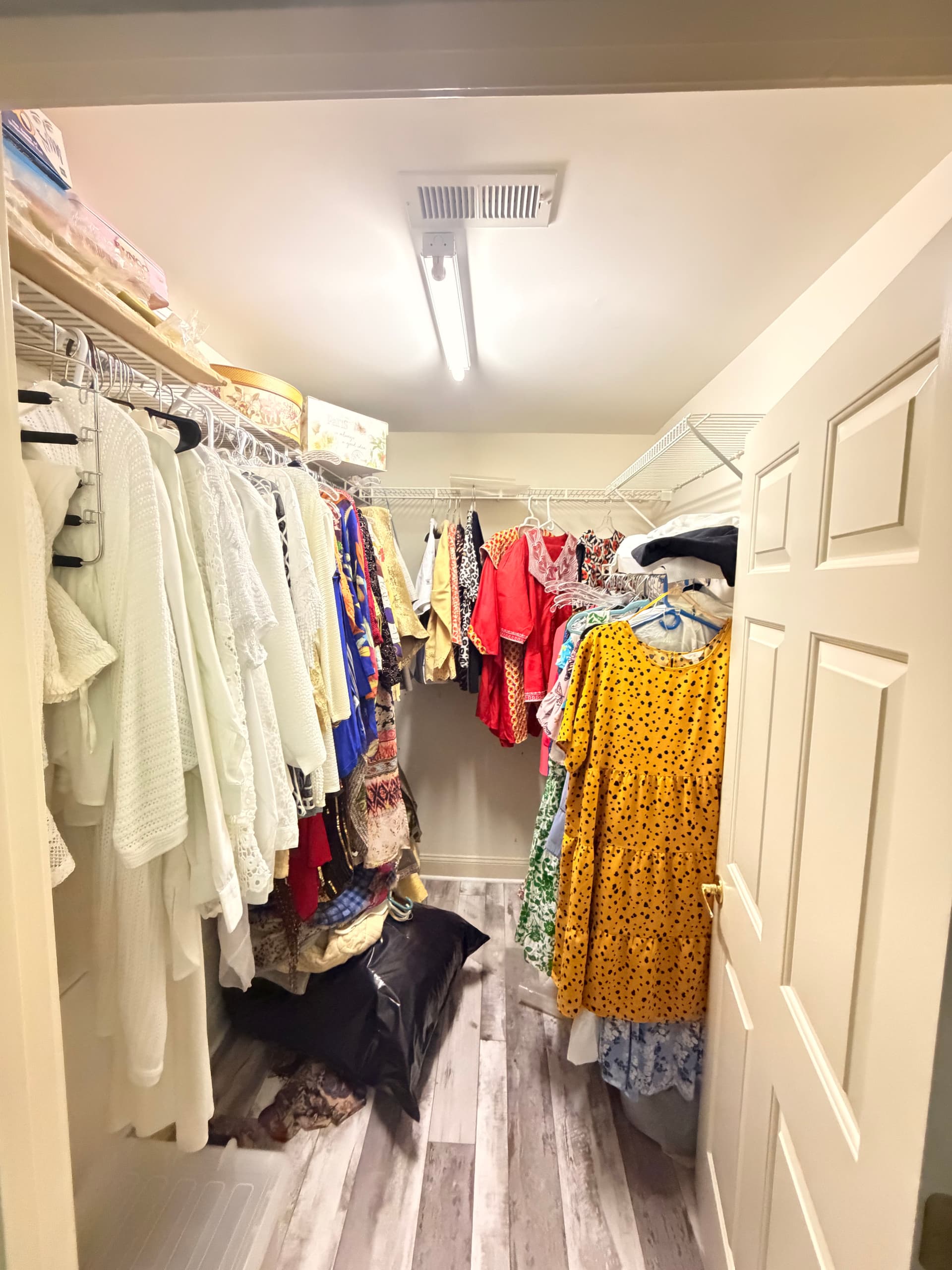 Gallery photos for Full Townhome Cleanout Gets Greensboro Property Listing-Ready: Image #4