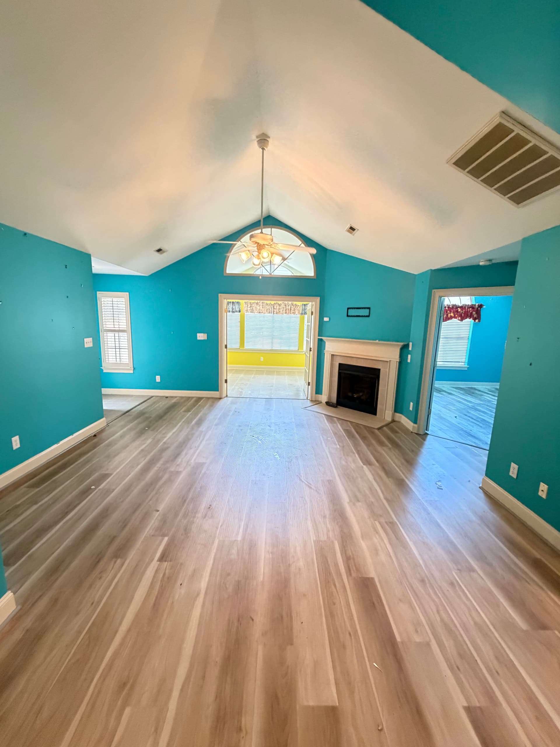 Gallery photos for Full Townhome Cleanout Gets Greensboro Property Listing-Ready: Image #7