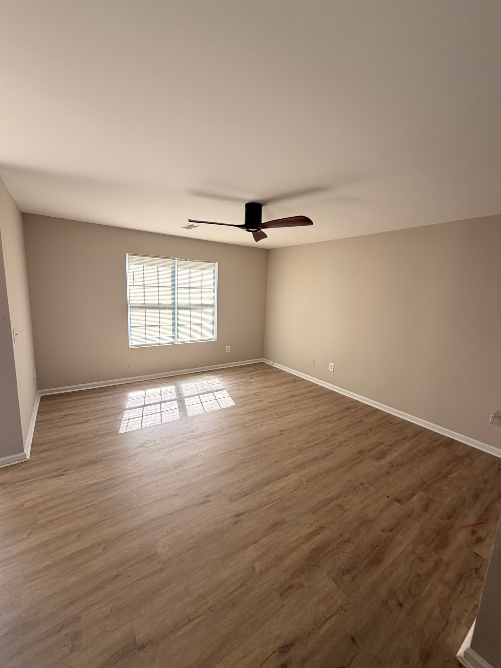 Gallery photos for Full Property Cleanout in High Point Gets This Home Rent-Ready: Image #3