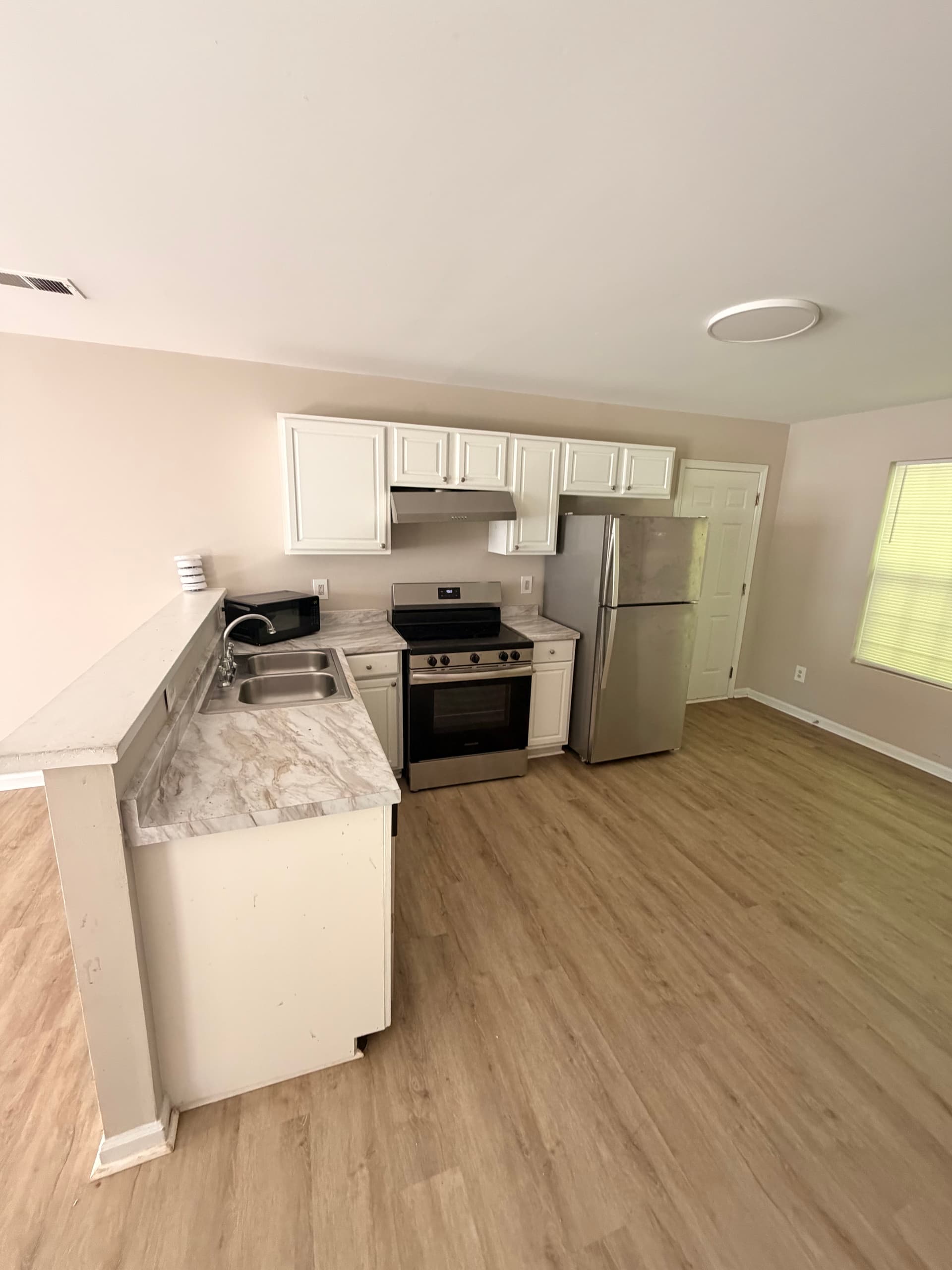 Gallery photos for Full Property Cleanout in High Point Gets This Home Rent-Ready: Image #1
